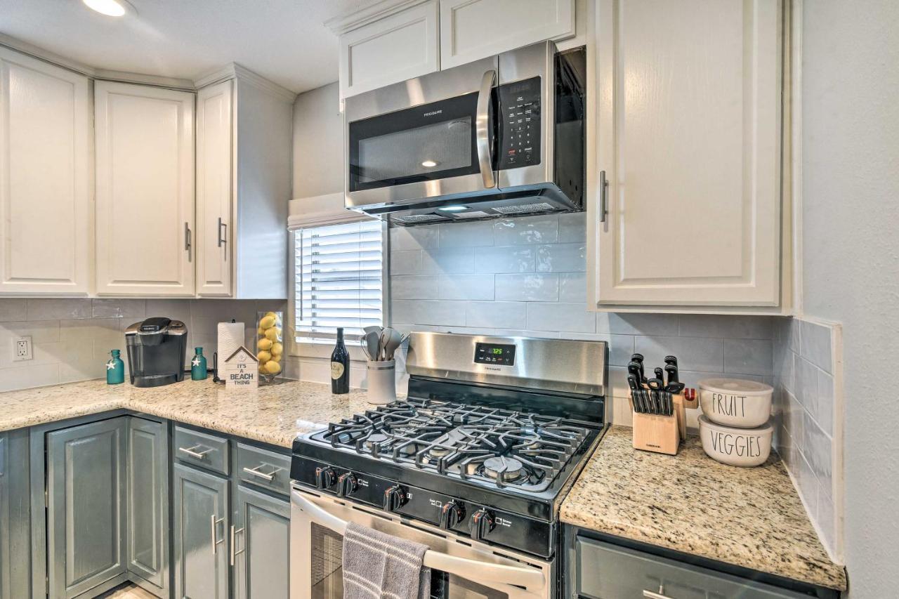 Galveston Home About 1 Mi To Pier, Fishing, And Beaches Εξωτερικό φωτογραφία
